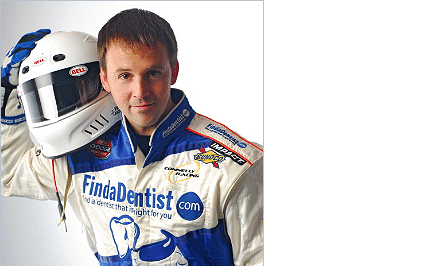 Findadentist sponsor racing 6